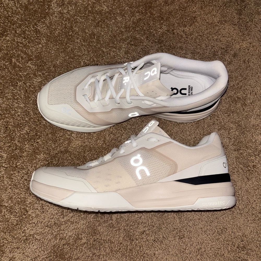 On The Roger Advantage Pro White Cream - Men’s 9.5